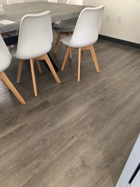 floor with chairs in a room